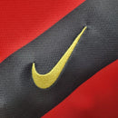 Camisa Retrô Flamengo I 2009 manga longa - Nike Masculina - Vermelha e preta com detalhes em branco e dourado